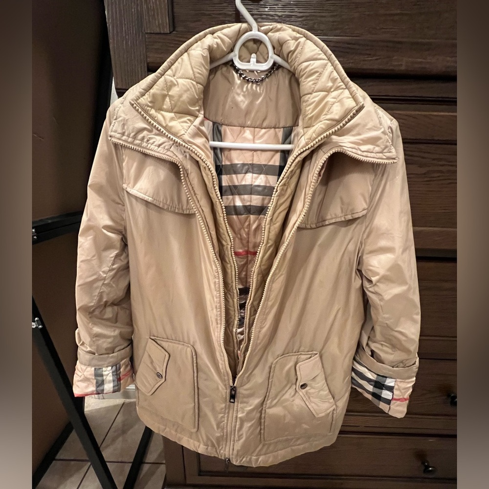 Women Beige Quilted Jacket.